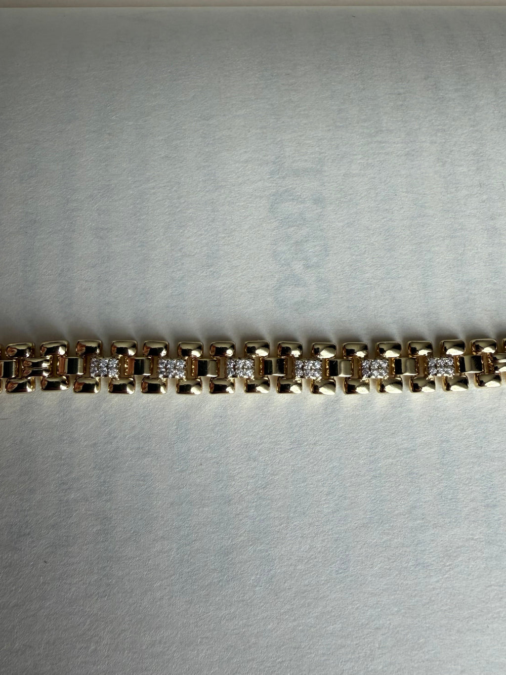 Gold Minimal Taşlı Bileklik