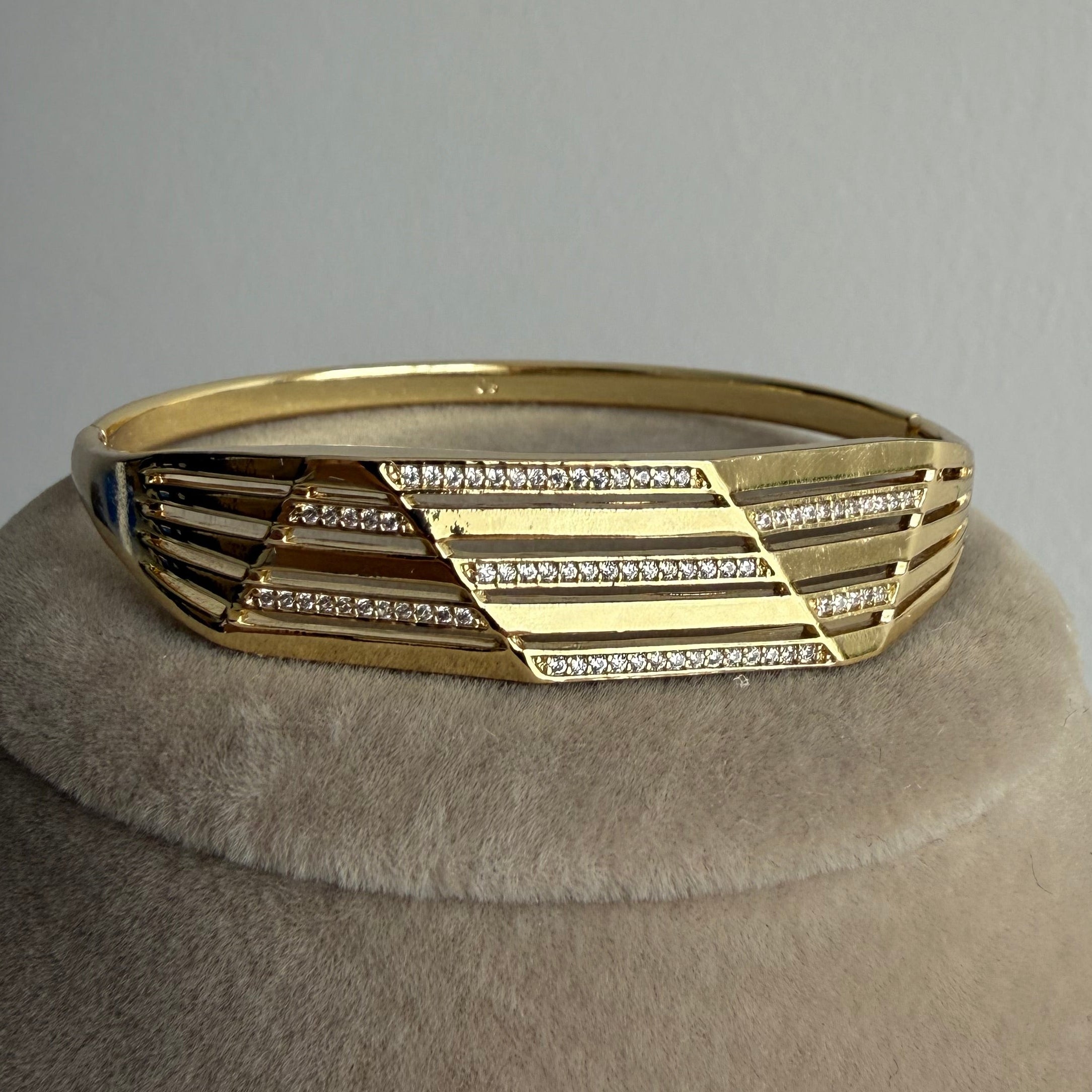 Modern Çizgili Gold Bileklik